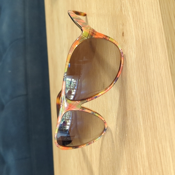 Tommy Hilfiger Fashion Sunglass - Picture 6 of 6